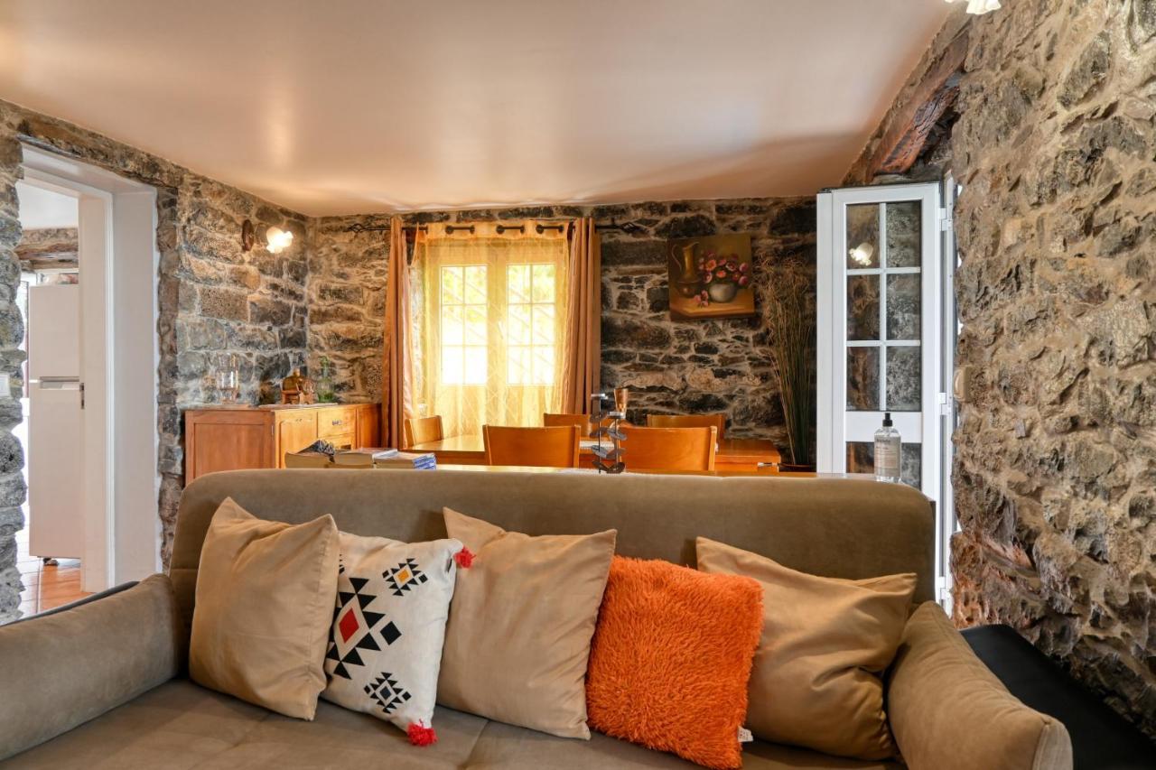 ארקו דה קלחטה Casa Do Pombal, A Home In Madeira מראה חיצוני תמונה