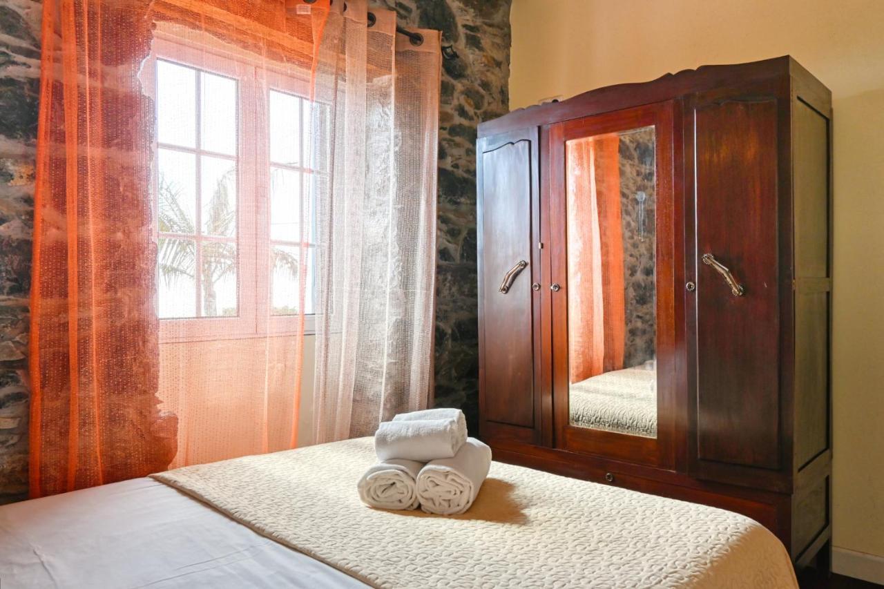 ארקו דה קלחטה Casa Do Pombal, A Home In Madeira מראה חיצוני תמונה